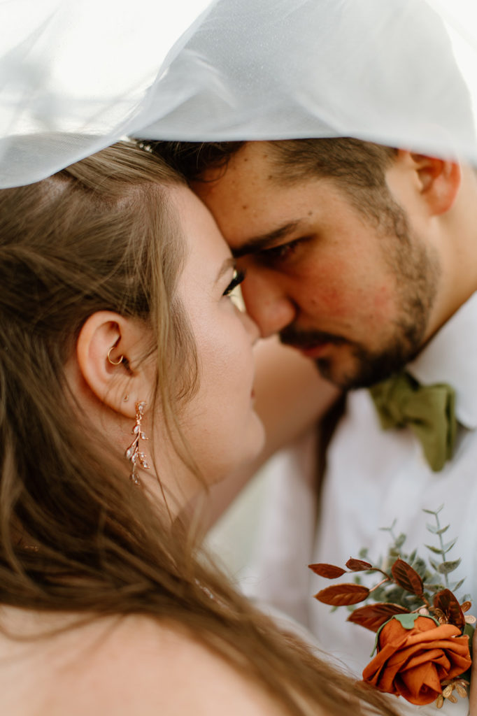 Sydney Jai Photography - Bride and groom photos, bride and groom under the veil, fall wedding flowers, autumn wedding florals, autumn wedding flowers
