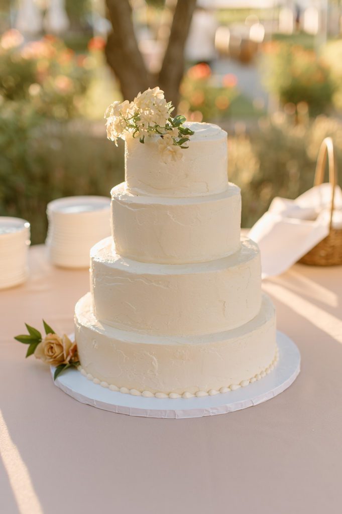 Sydney Jai Photography - How to plan a wedding, wedding planning 101, wedding details, wedding photographer, wedding cake