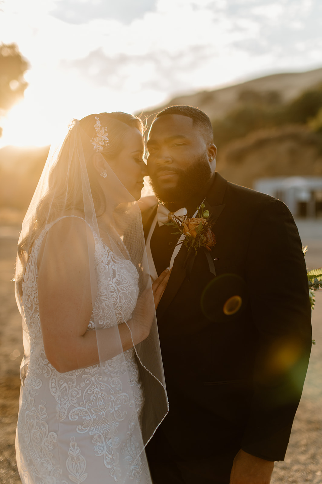 Sydney Jai Photography - Sunol valley wedding photography,  northern california photographer, bride and groom photos, golden hour wedding photos