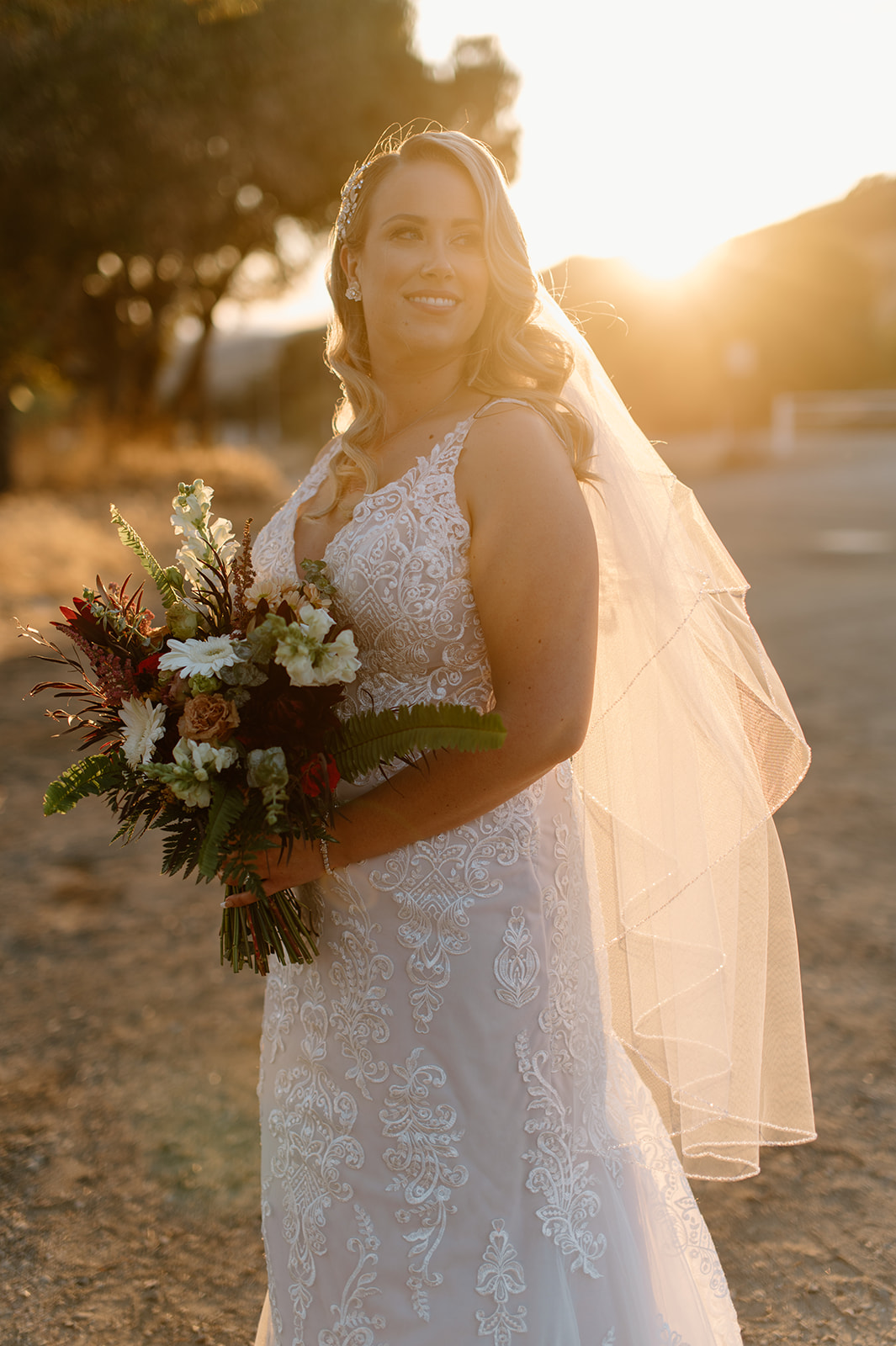 Sydney Jai Photography - Sunol valley wedding photography,  northern california photographer, bride and groom photos, golden hour wedding photos