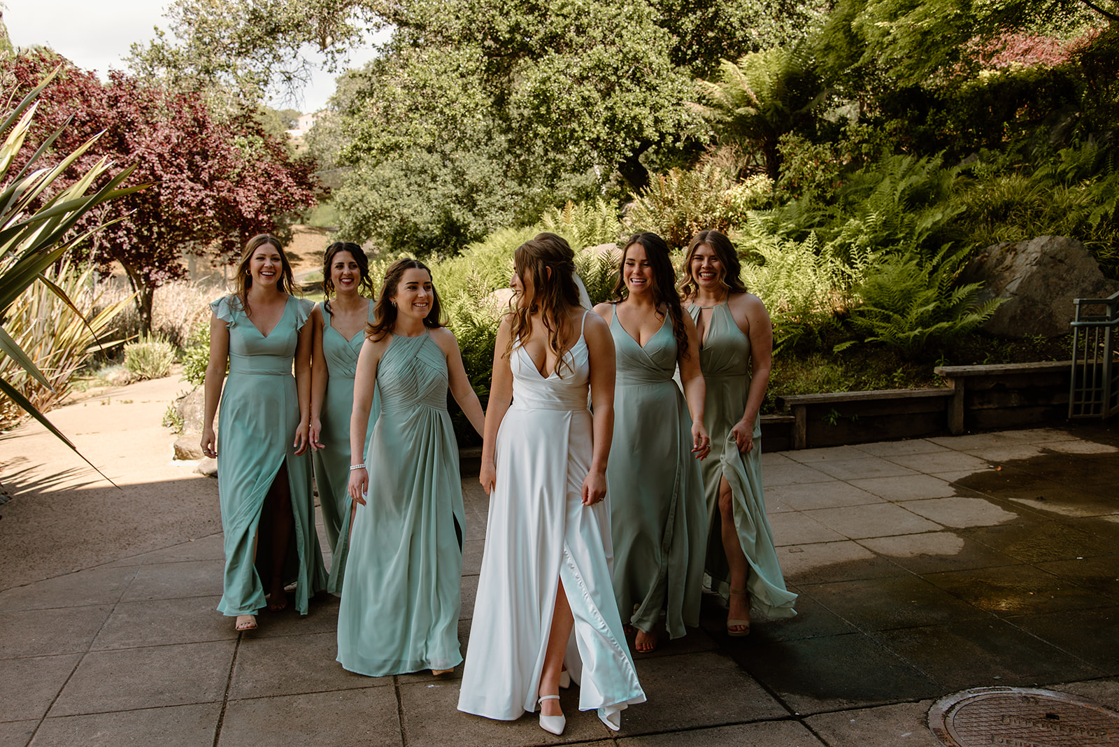 Sydney Jai Photography - Northern California wedding photographer, bridal party photos, bride and bridesmaids